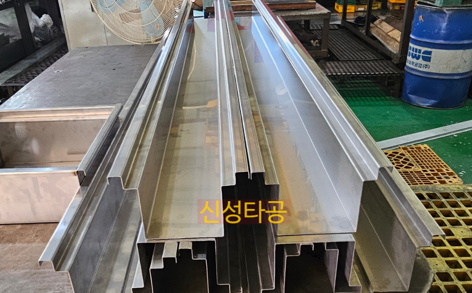 트렌치 덮개 & 배수 홈통 제작
