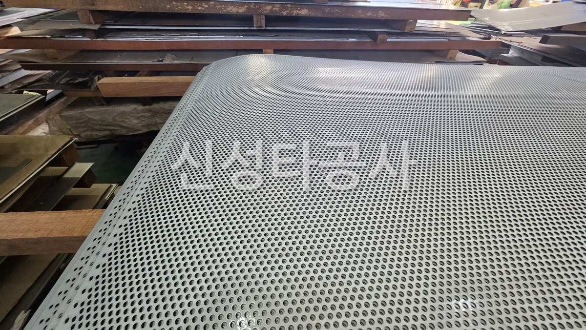 갈바 1T 천장 마감재 타공판 3